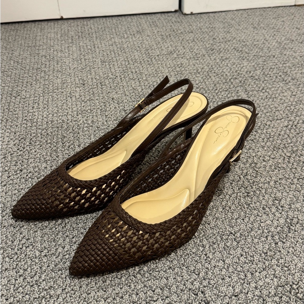 Jessica Simpson brown kitten heel